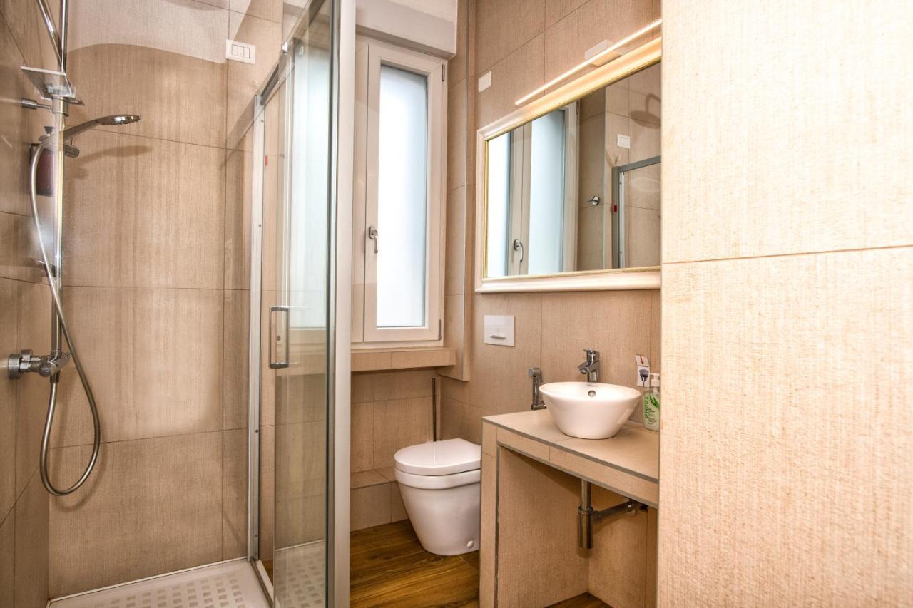 Luxury Flat By Central Station / Unique View Милано Екстериор снимка