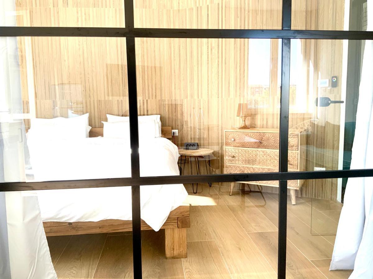 Luxury Flat By Central Station / Unique View Милано Екстериор снимка